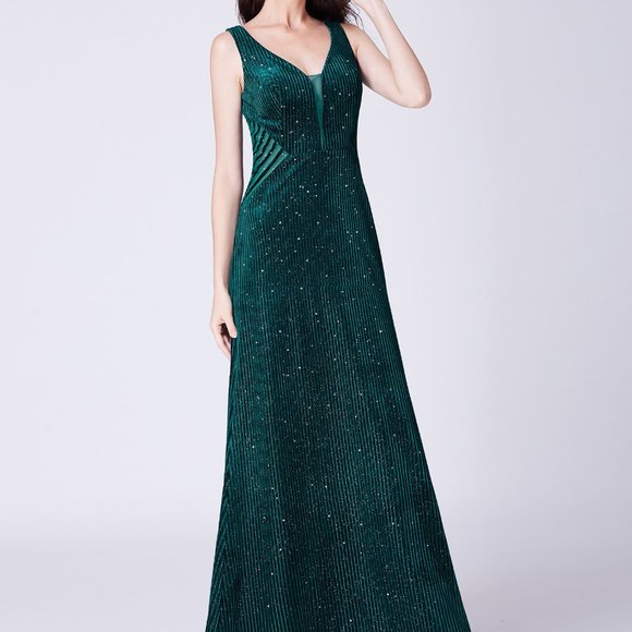 Dresses & Skirts - New Green Velvet Pleaded Evening Prom Dresses.